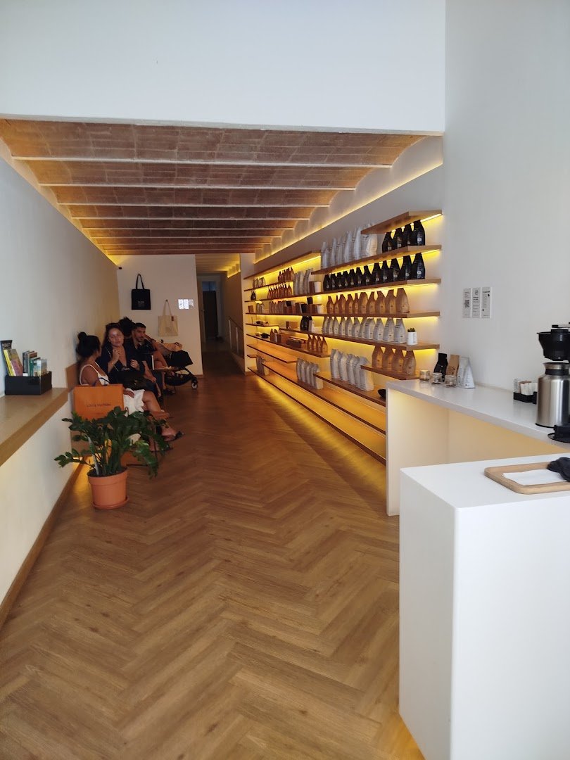 The Coffee specialty coffee shop in Barcelona - photo 8