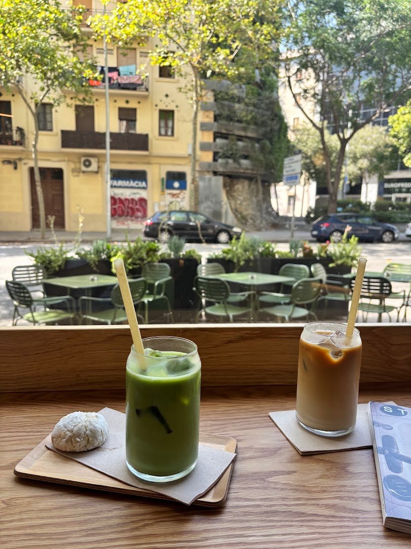 The Miners Coffee Josep Tarradellas specialty coffee shop in Barcelona - photo 7