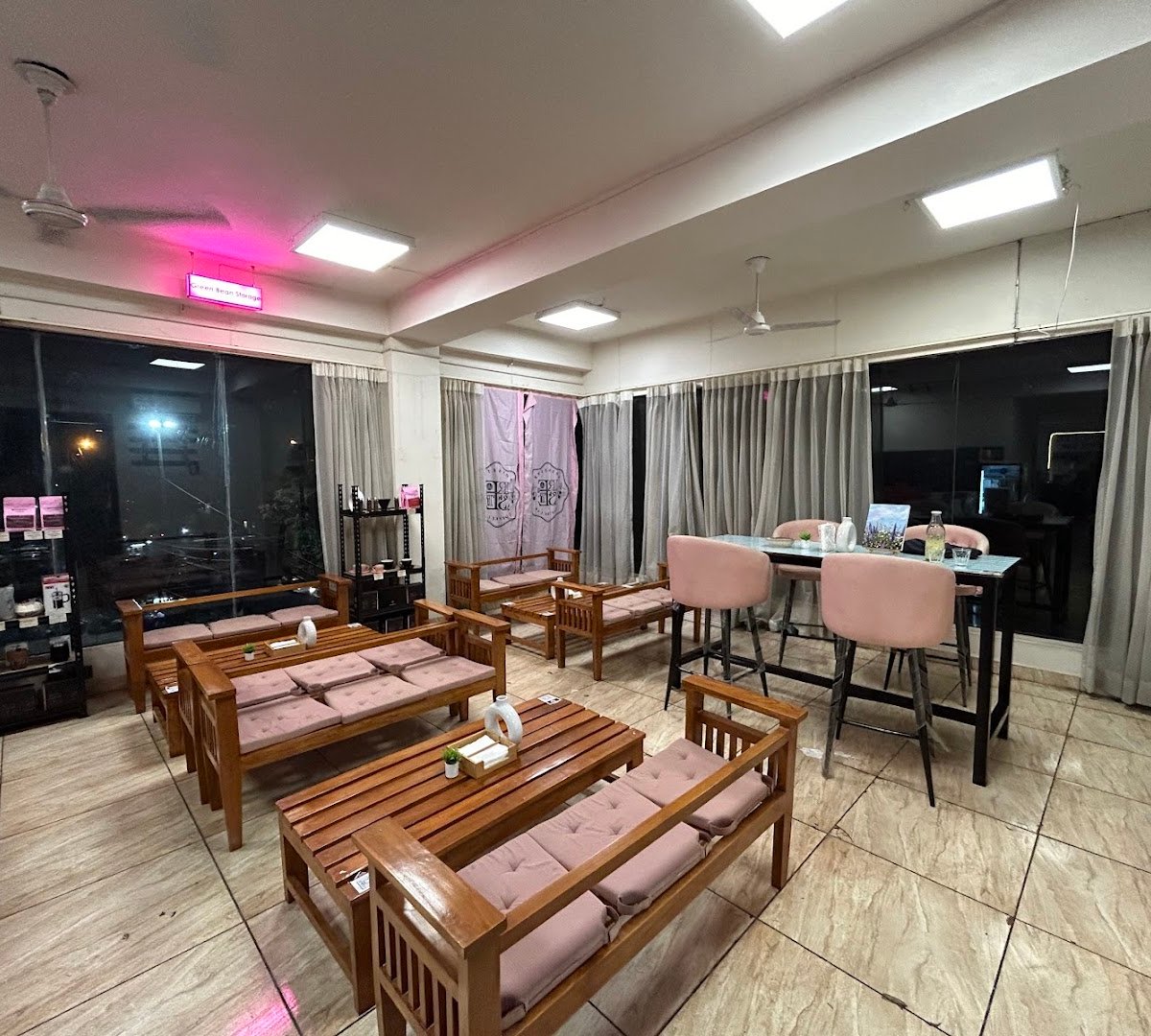Rossette Coffee Lab | Roastery - Premium Specialty Coffee Roasters & Wholesalers in Delhi, India specialty coffee shop in Delhi - photo 9