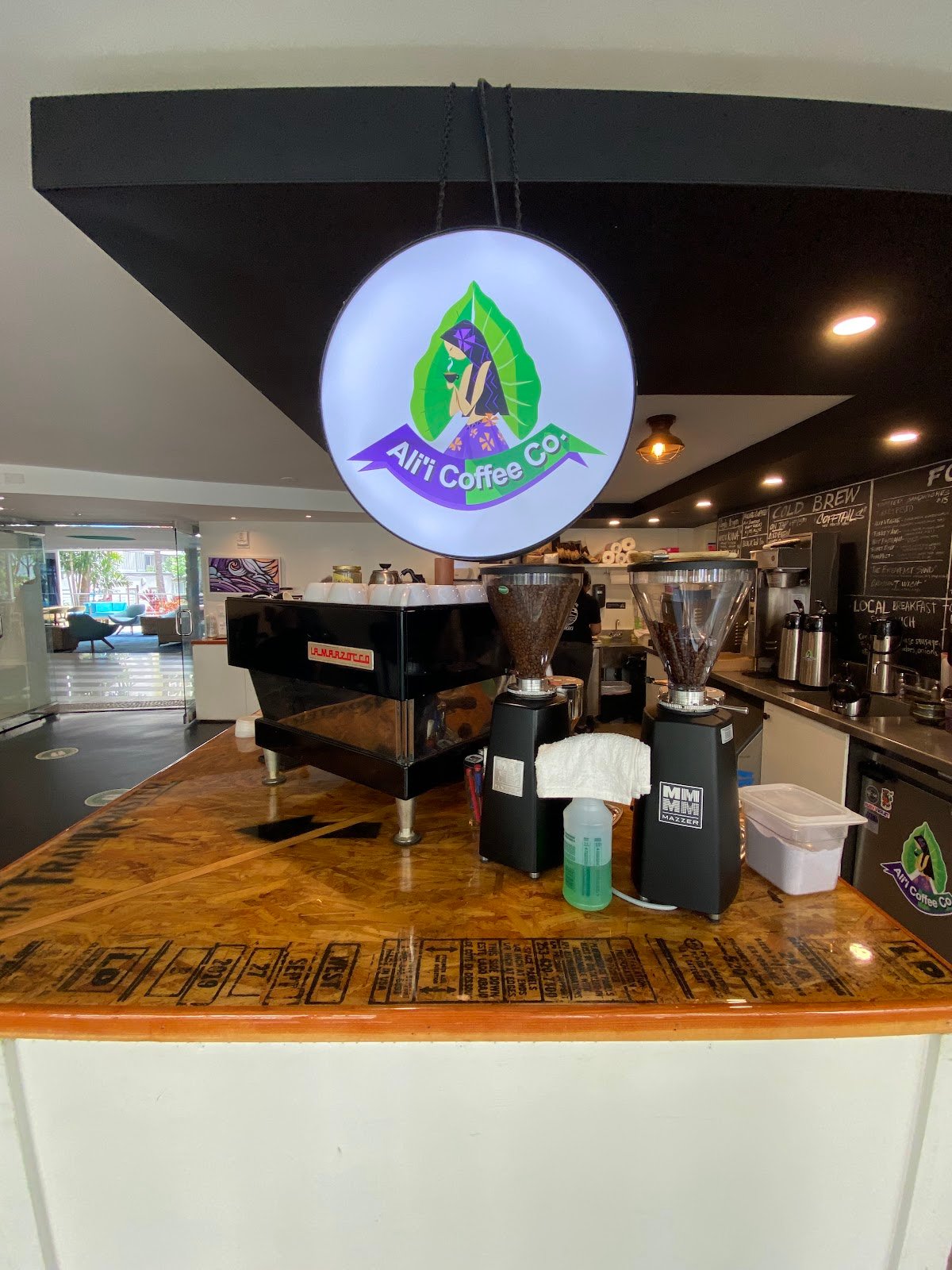 Ali'i Coffee Co. specialty coffee shop in Honolulu - photo 4