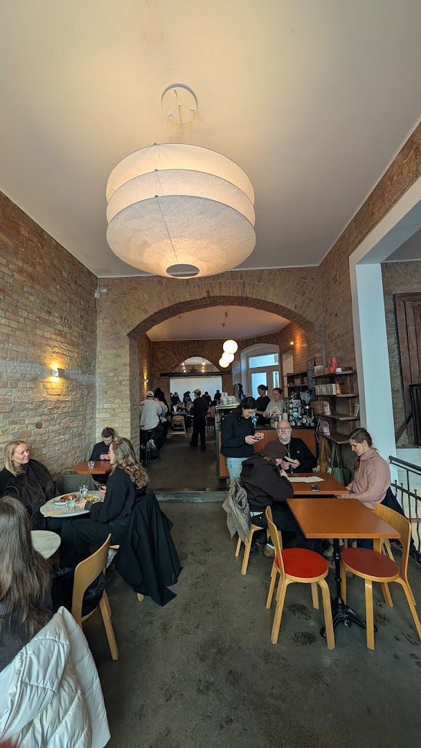 Distrikt coffee specialty coffee shop in Berlin - photo 8