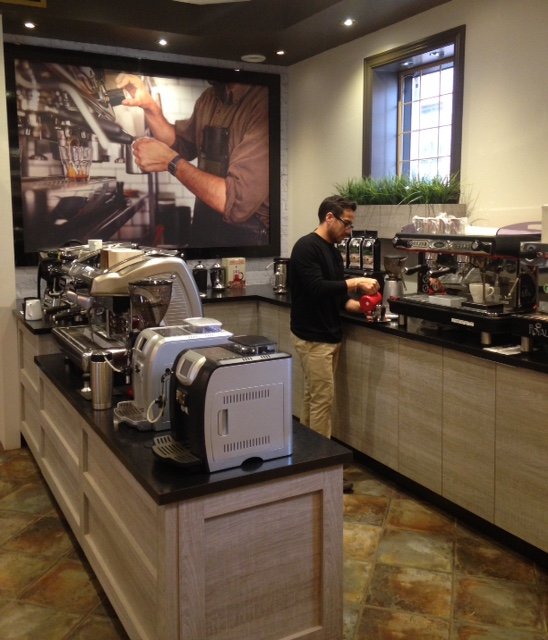 Interior of Terra Café et Thé, specialty coffee shop in Montreal