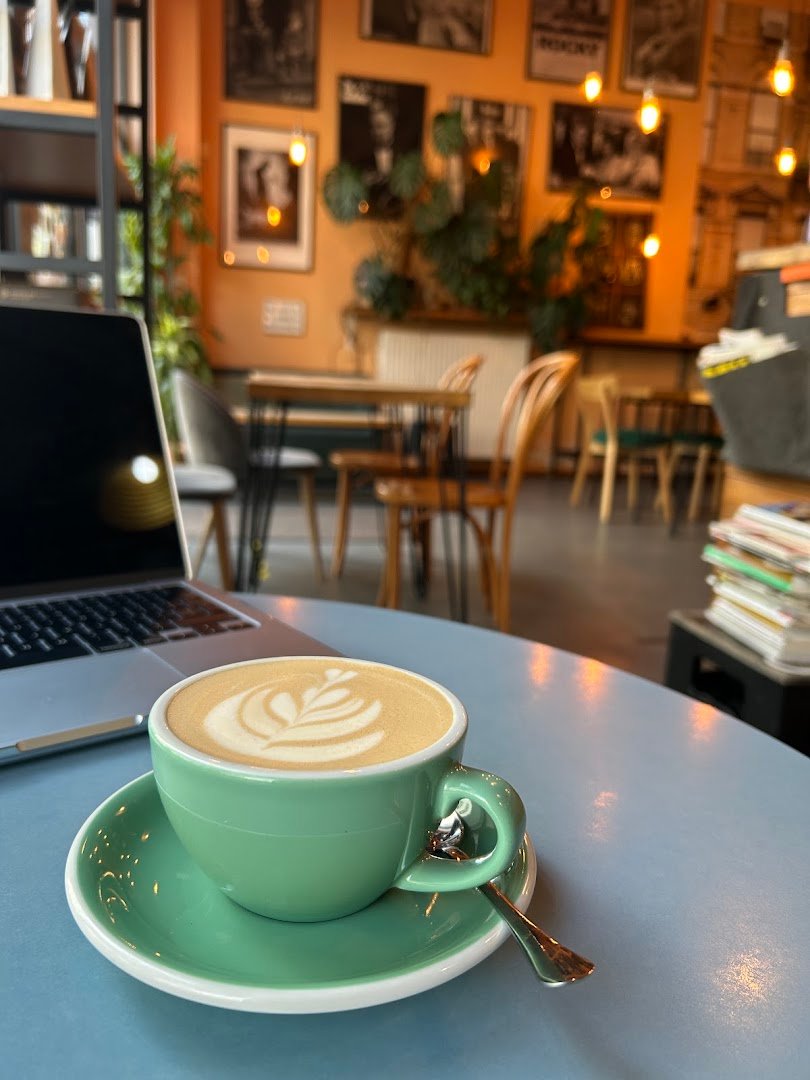 Coffee at No i Co, specialty coffee shop in Warsaw