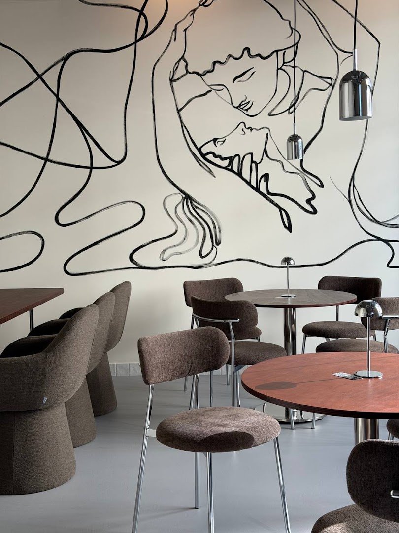 Interior of Once Kawiarnia i Śniadania, specialty coffee shop in Warsaw