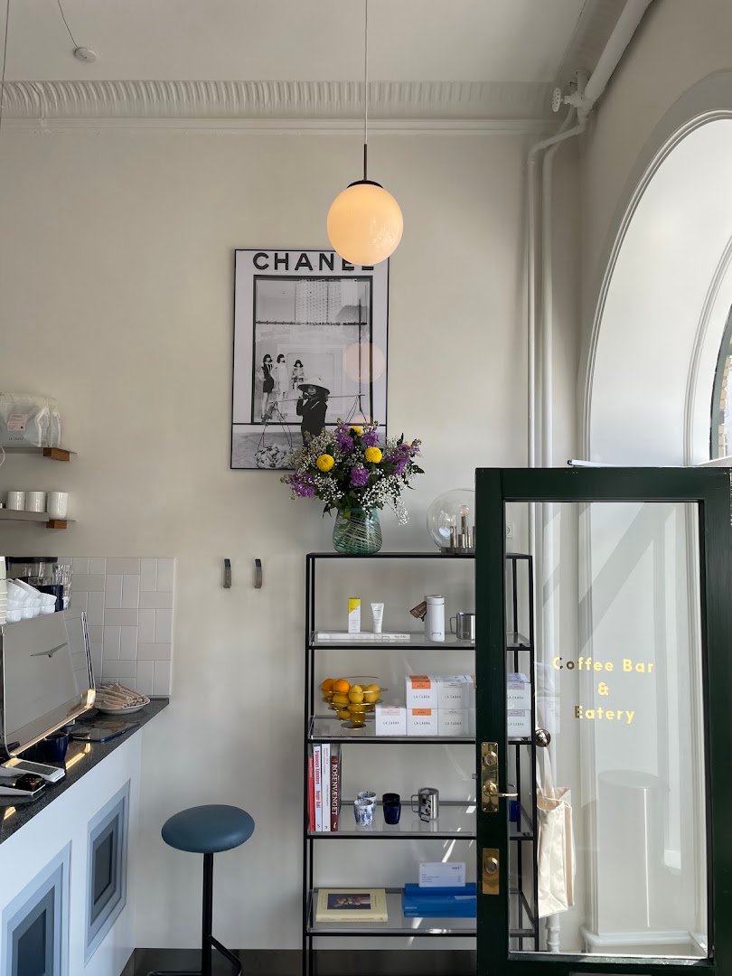 Sonny specialty coffee shop in Copenhagen - photo 2