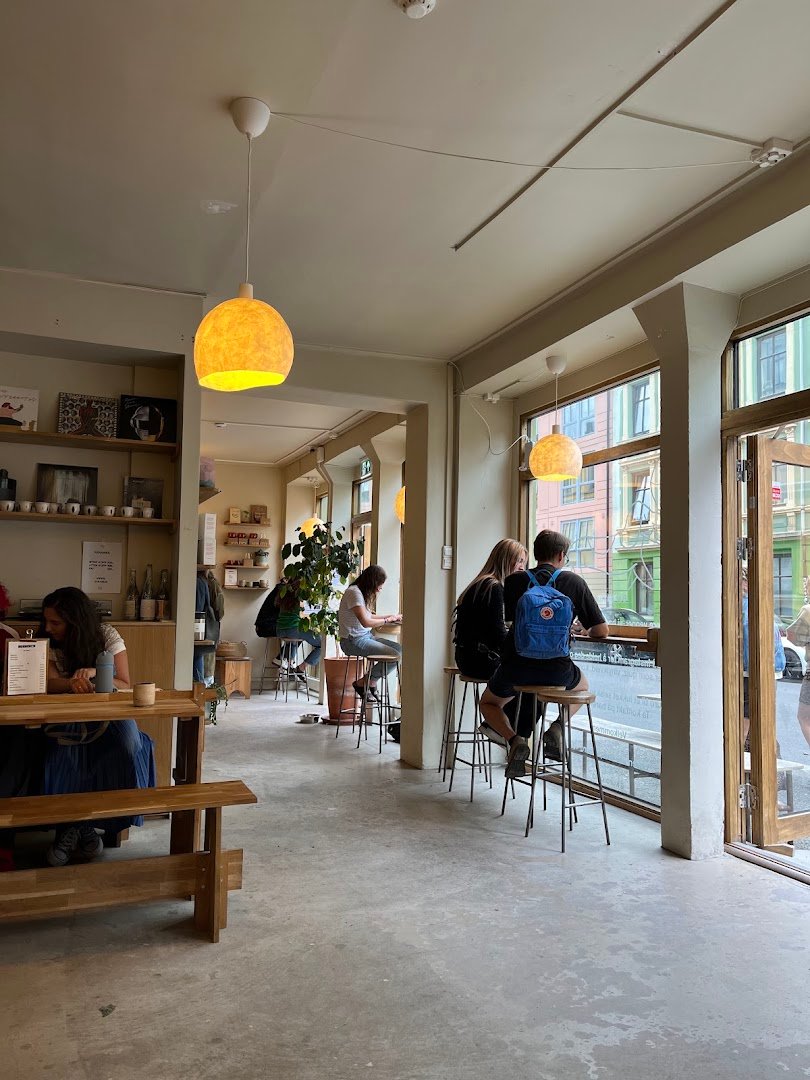 Interior of Kuro Oslo, specialty coffee shop in Oslo