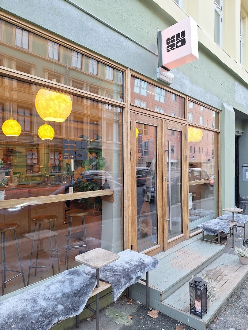 Storefront of Kuro Oslo, specialty coffee shop in Oslo