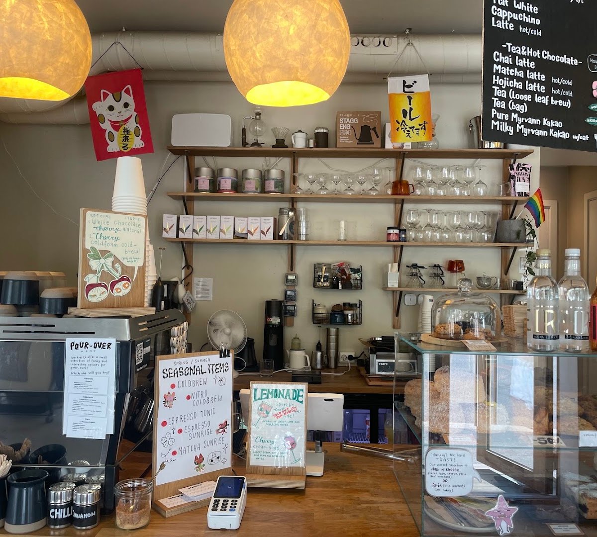 Interior of Kuro Oslo, specialty coffee shop in Oslo