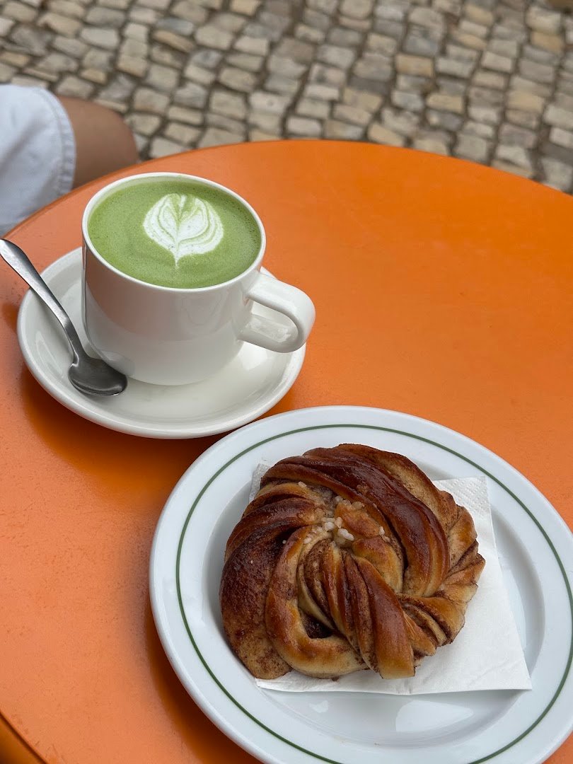 Coffee at Acento Coffee, specialty coffee shop in Lisbon