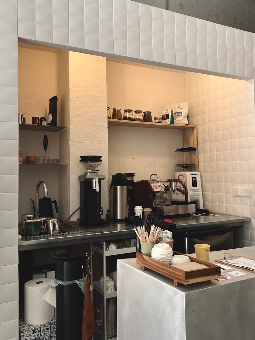 Holgura x Placeo - Café de Especialidad specialty coffee shop in Madrid - photo 6