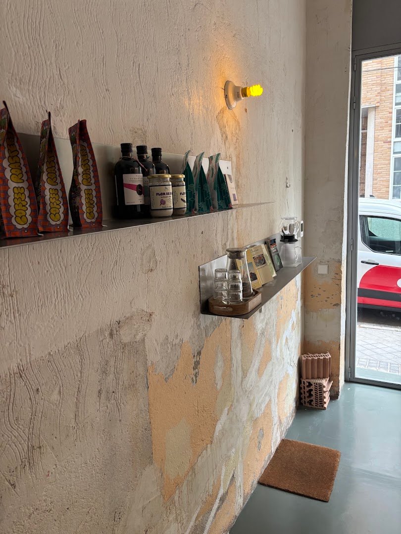 Holgura x Placeo - Café de Especialidad specialty coffee shop in Madrid - photo 9