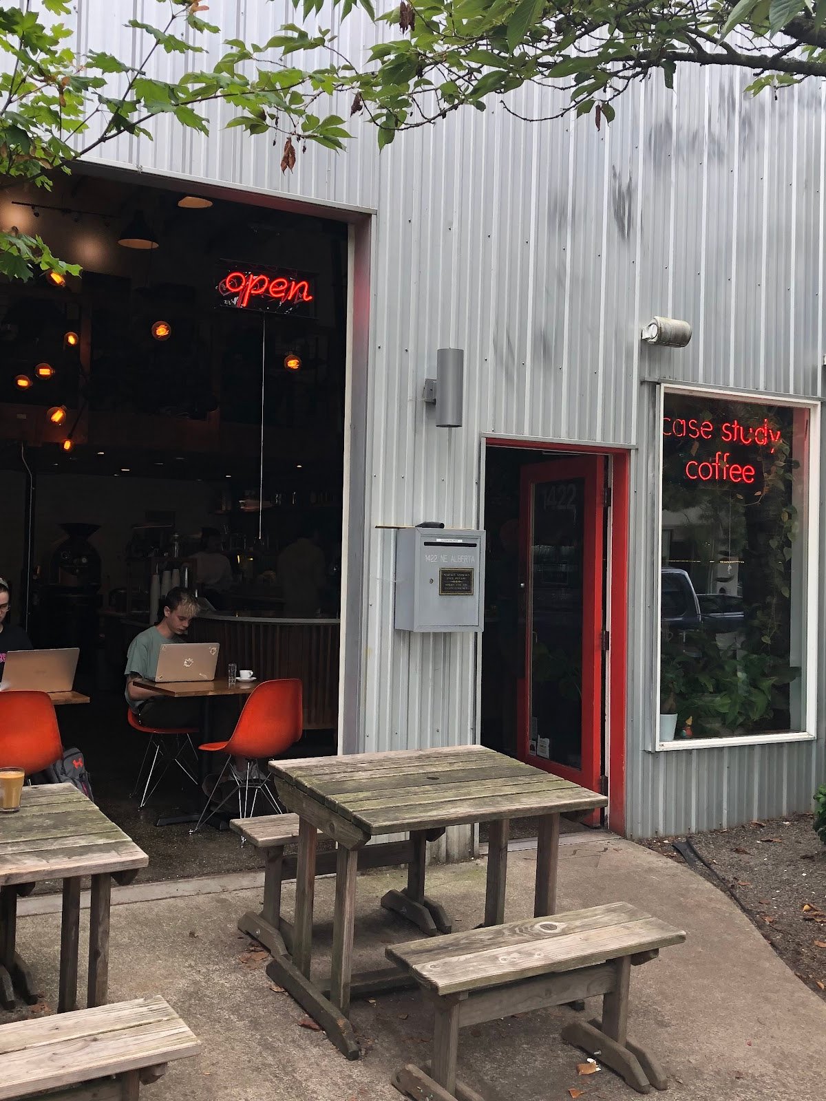 Case Study Coffee Roasters specialty coffee shop in Portland - photo 3