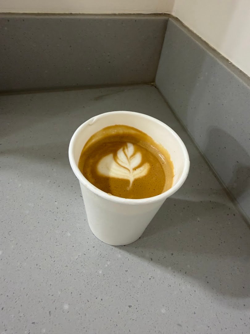 Aveley Farms Coffee Roasters - The Roastery specialty coffee shop in Baltimore - photo 8