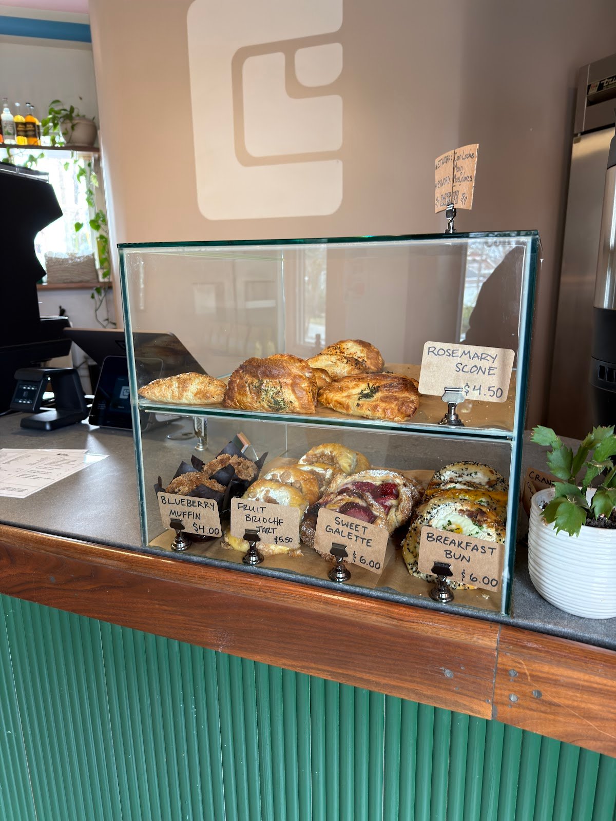 Con Leche Coffee specialty coffee shop in Atlanta - photo 3