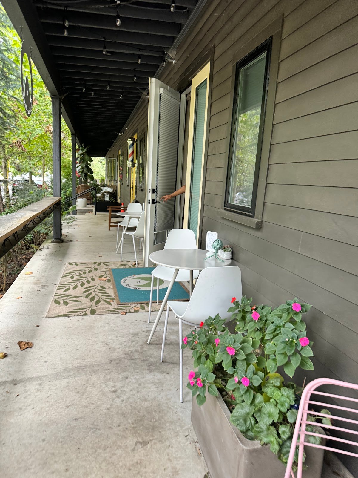 Con Leche Coffee specialty coffee shop in Atlanta - photo 7