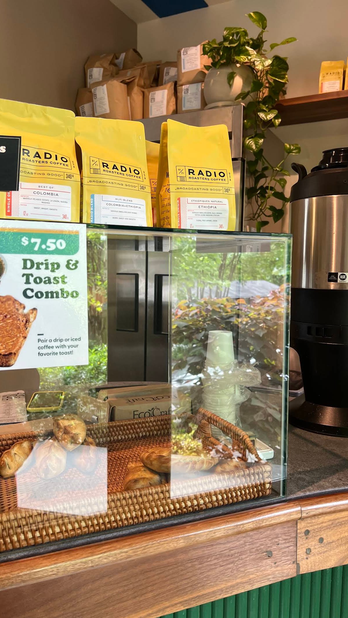 Con Leche Coffee specialty coffee shop in Atlanta - photo 9