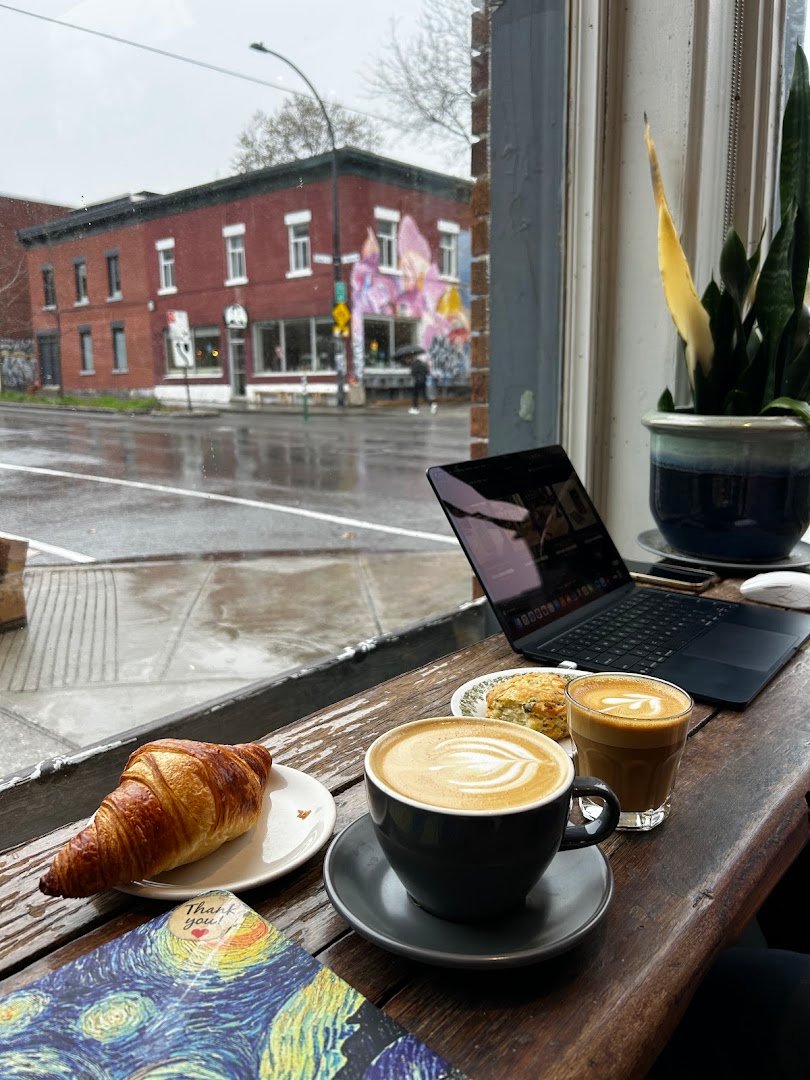 Coffee at Café Replika, specialty coffee shop in Montreal