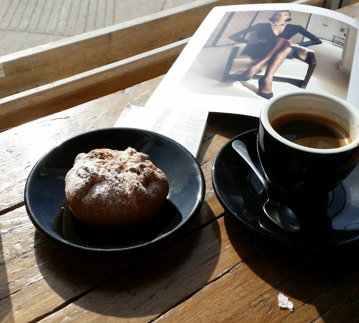 Coffee at Café Replika, specialty coffee shop in Montreal