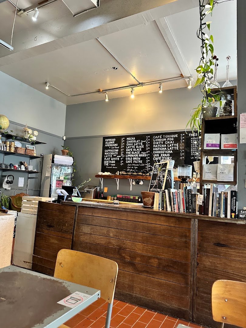 Interior of Café Replika, specialty coffee shop in Montreal