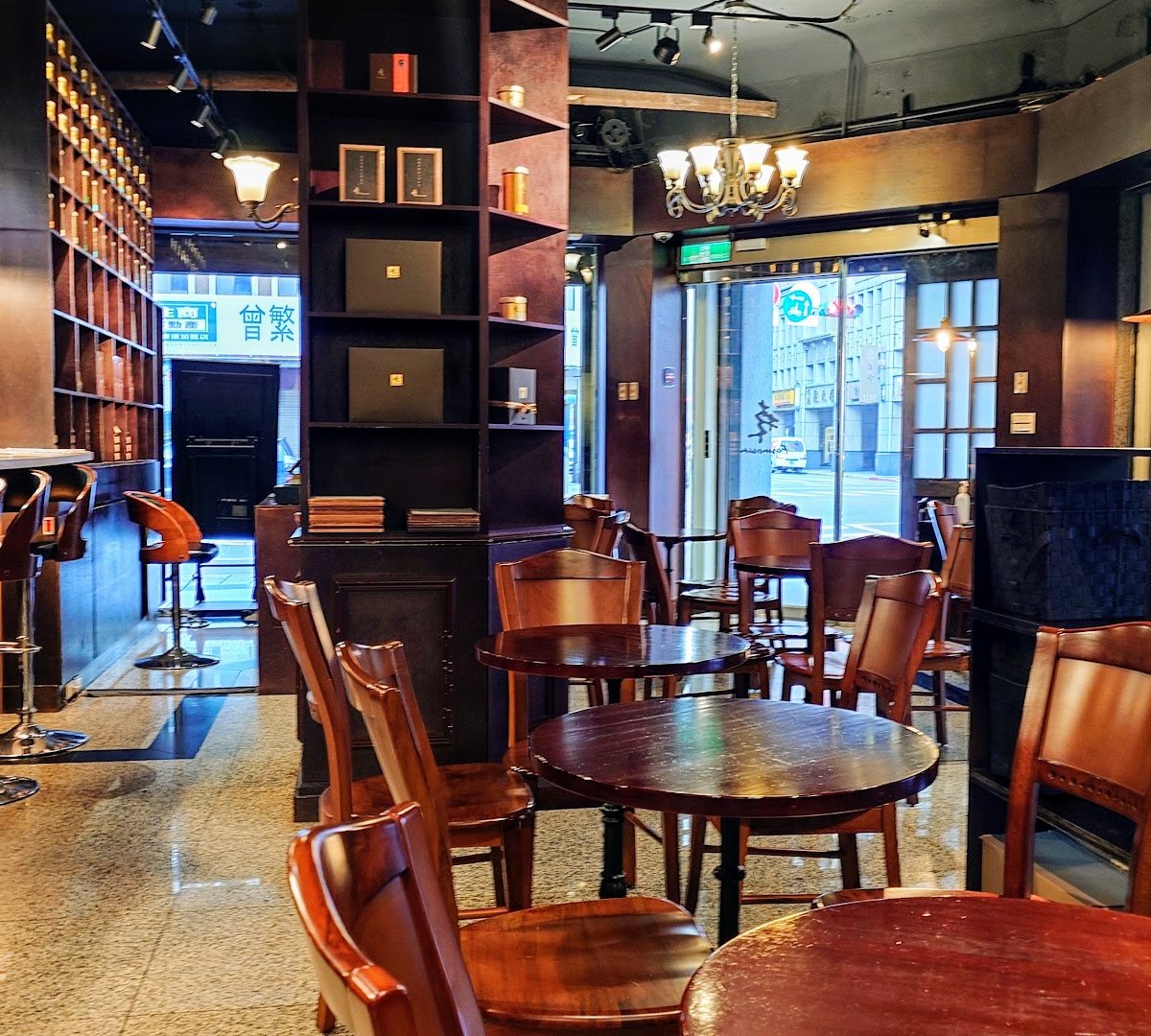 SanFormosan Coffee Dadaocheng Main Shop specialty coffee shop in Taipei - photo 3