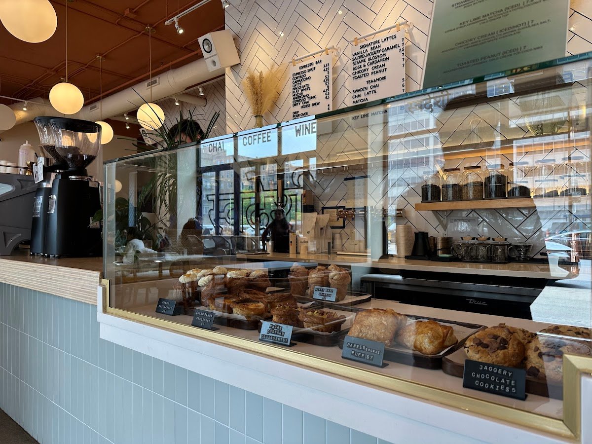 Swadesi Cafe specialty coffee shop in Chicago - photo 4