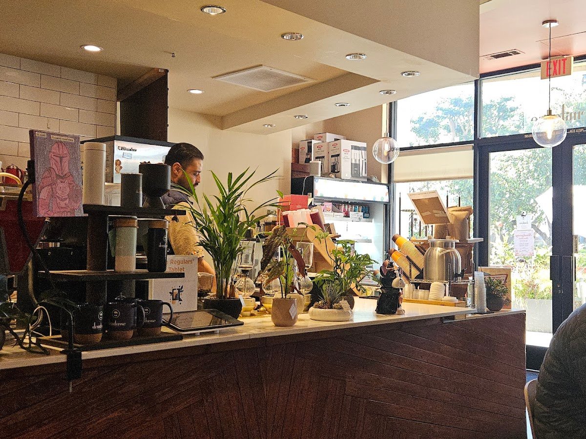 Demitasse specialty coffee shop in Los Angeles - photo 4