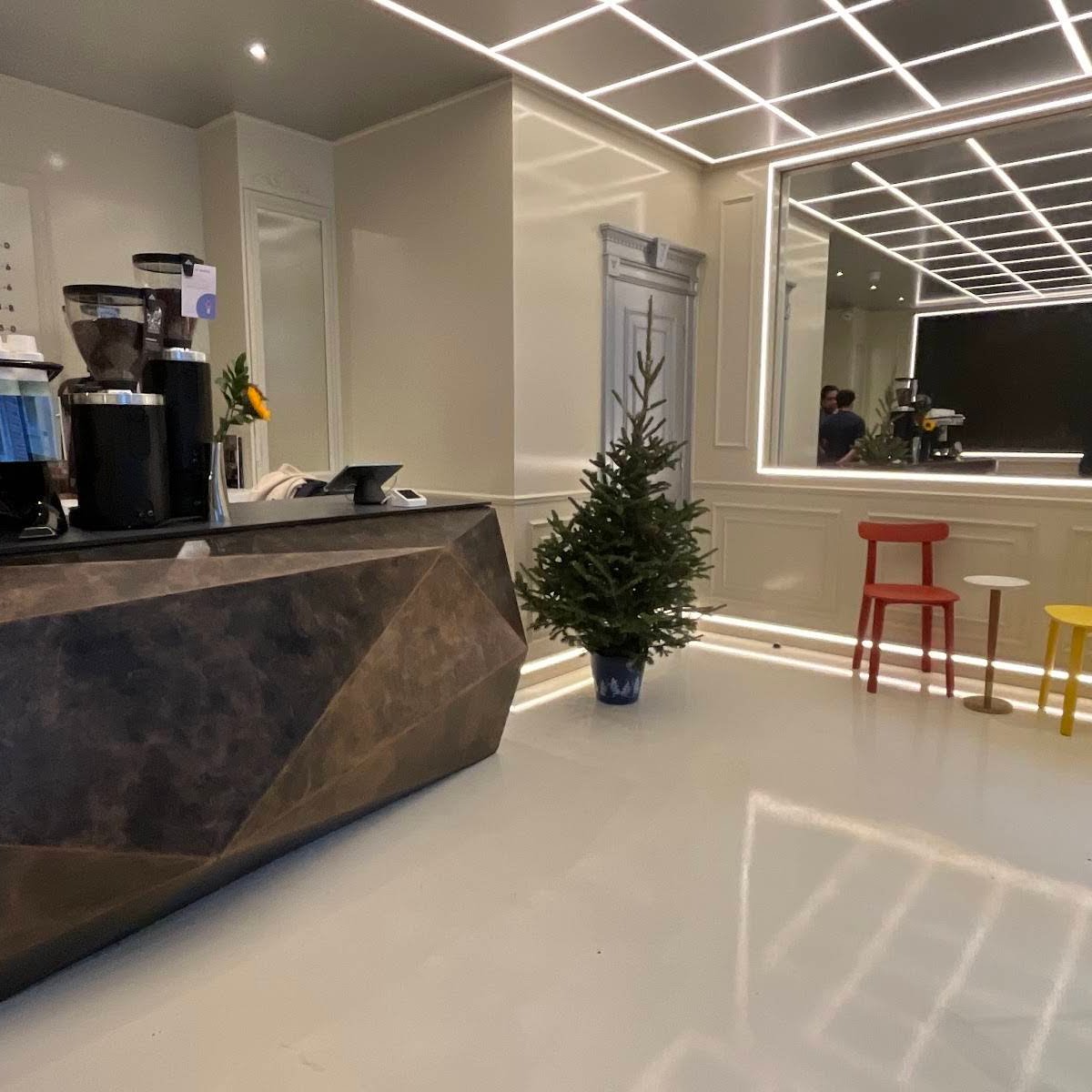 Castiglione specialty coffee shop in London - photo 14