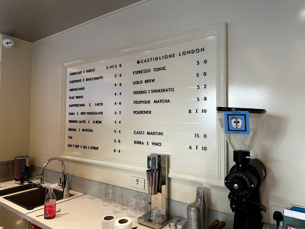 Castiglione specialty coffee shop in London - photo 9