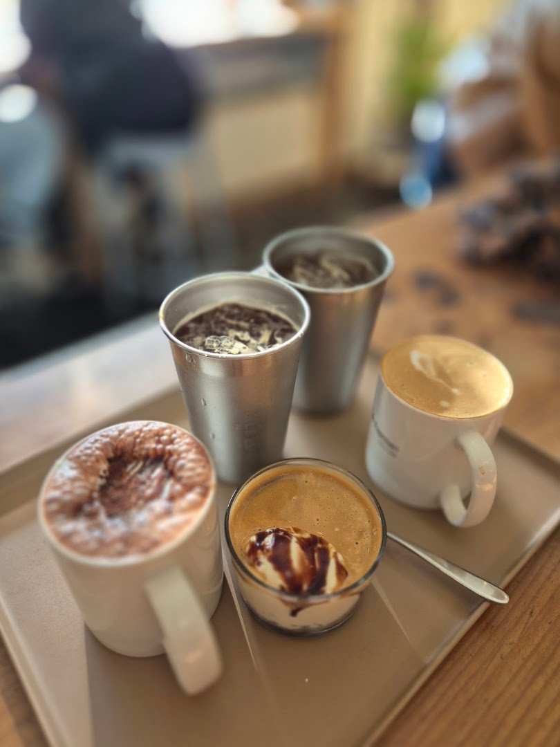 Coffee at Club Espresso, specialty coffee shop in Seoul
