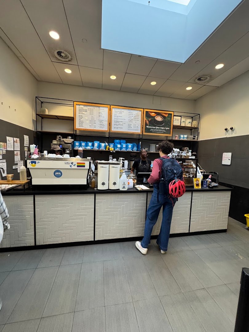 Joe Coffee Company: Pulitzer specialty coffee shop in New York - photo 4