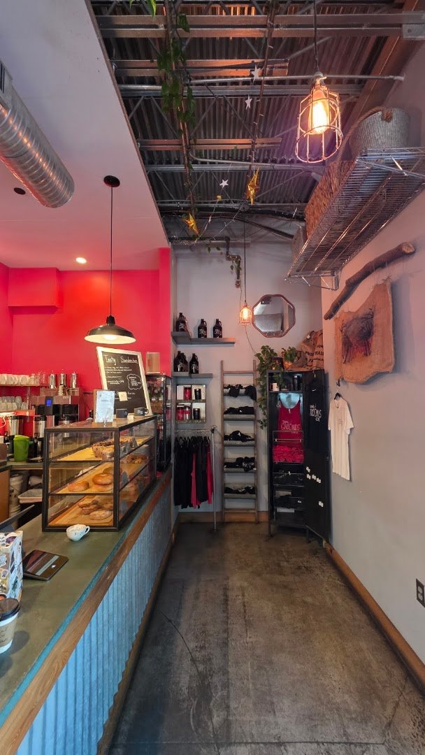Tidal Grounds Coffee specialty coffee shop in Charleston - photo 5