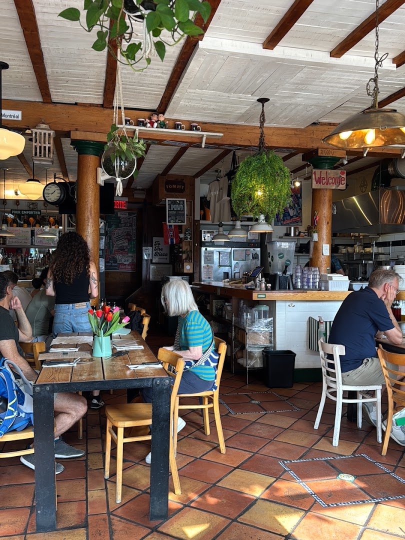 Interior of Tommy Café, specialty coffee shop in Montreal