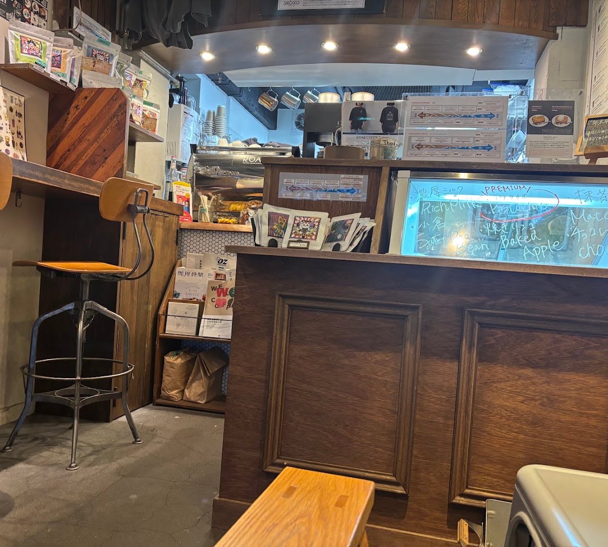 Interior of ROAR COFFEEHOUSE & ROASTERY, specialty coffee shop in Tokyo