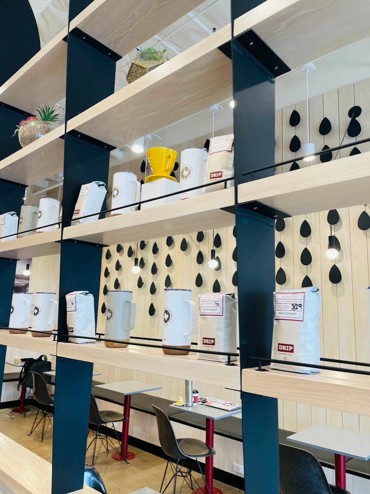 Drip Coffee specialty coffee shop in Dallas - photo 6