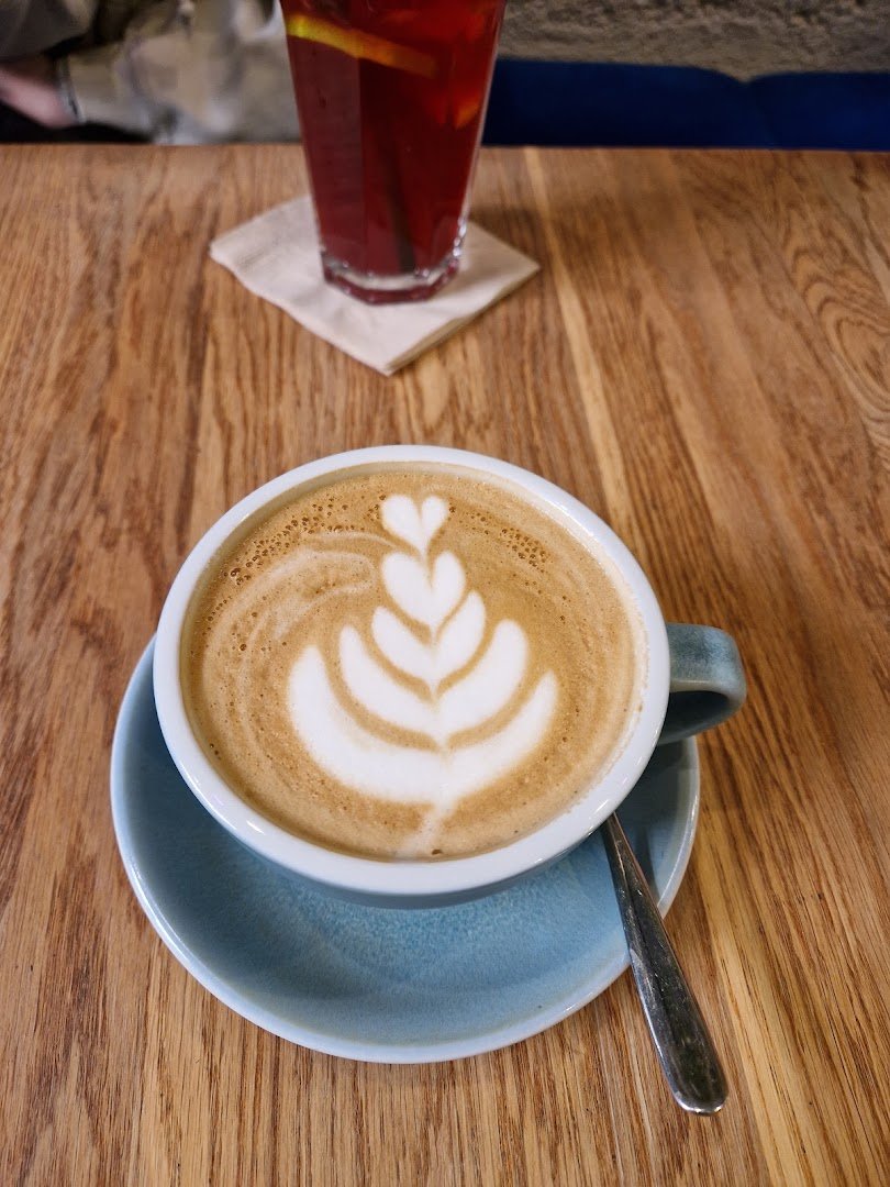 Pantry Brunch & Coffee specialty coffee shop in Budapest - photo 3