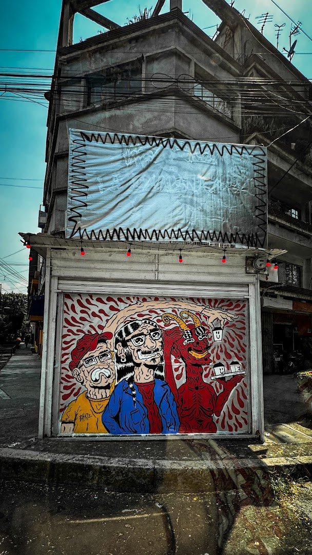Storefront of Extra Extra, specialty coffee shop in Mexico City