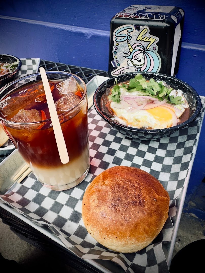 Food at Extra Extra, specialty coffee shop in Mexico City