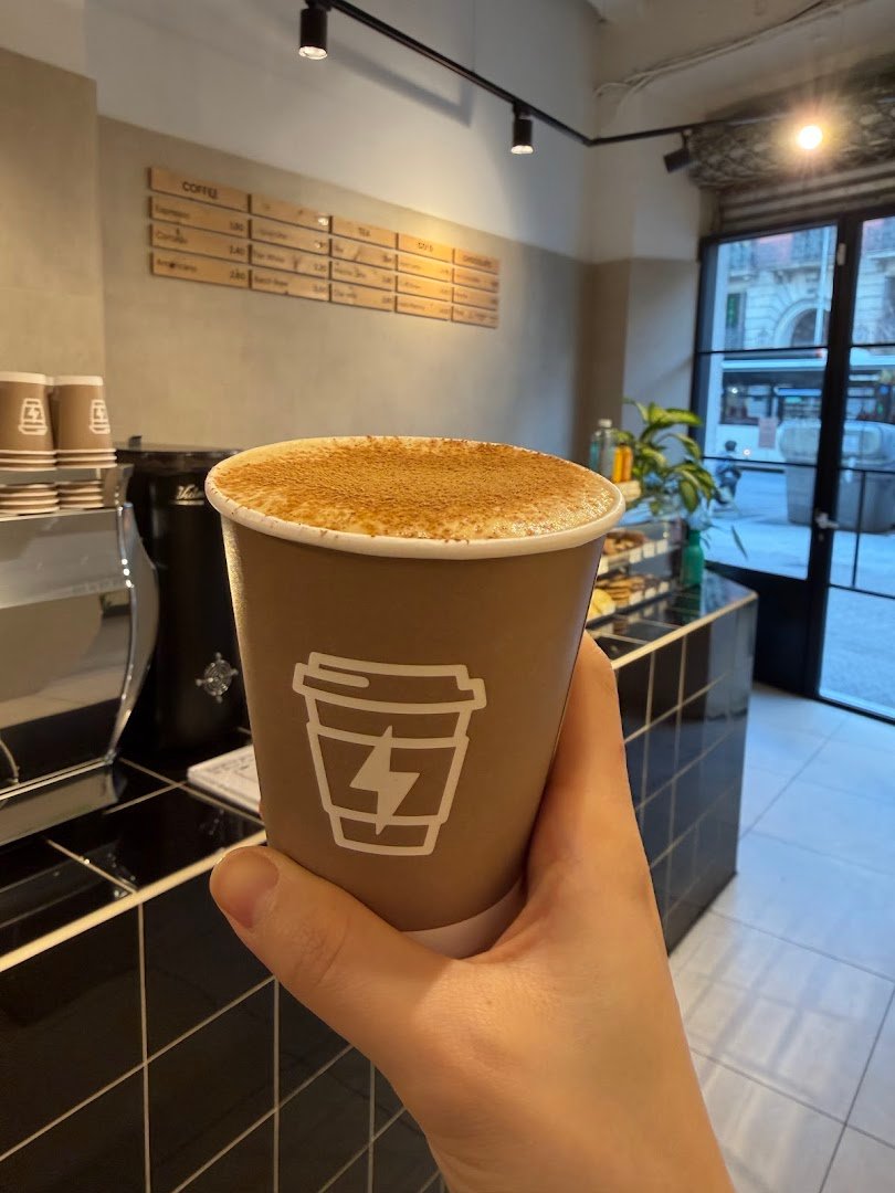 Syra Coffee specialty coffee shop in Barcelona - photo 7