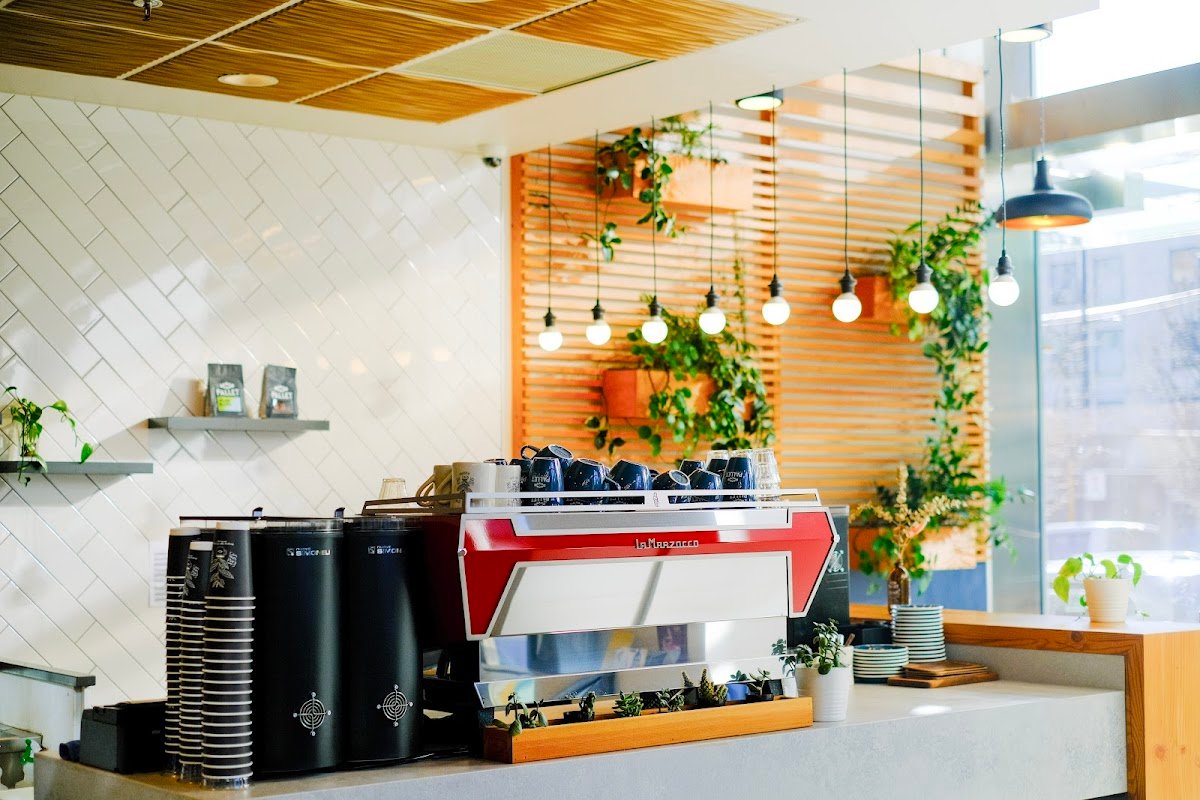 Pallet Coffee Roasters - Howe Street specialty coffee shop in Vancouver - photo 2