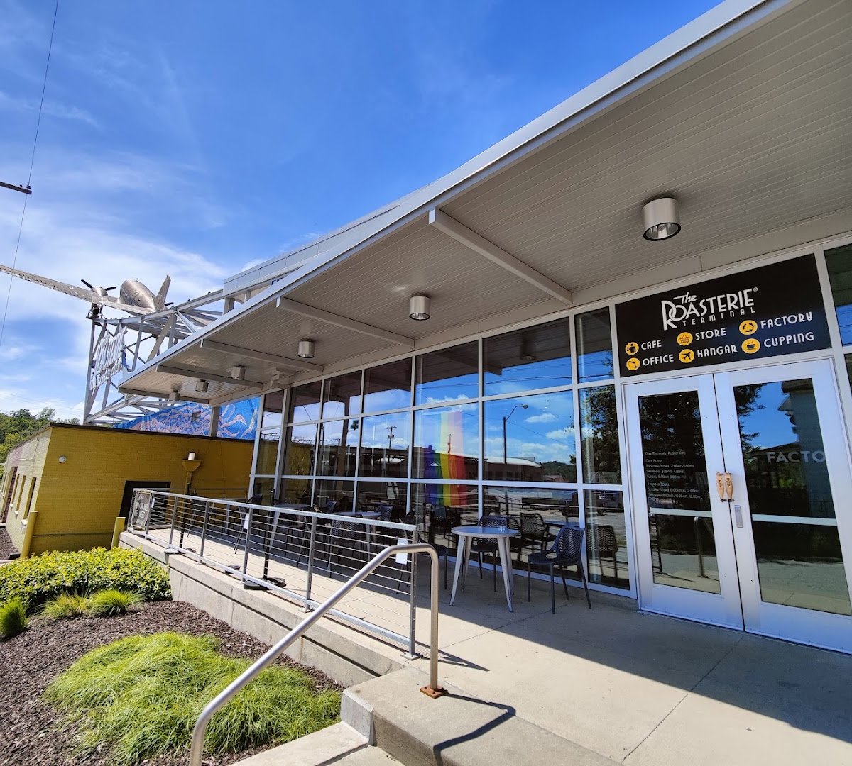 The Roasterie Drive Thru specialty coffee shop in Kansas City - photo 2