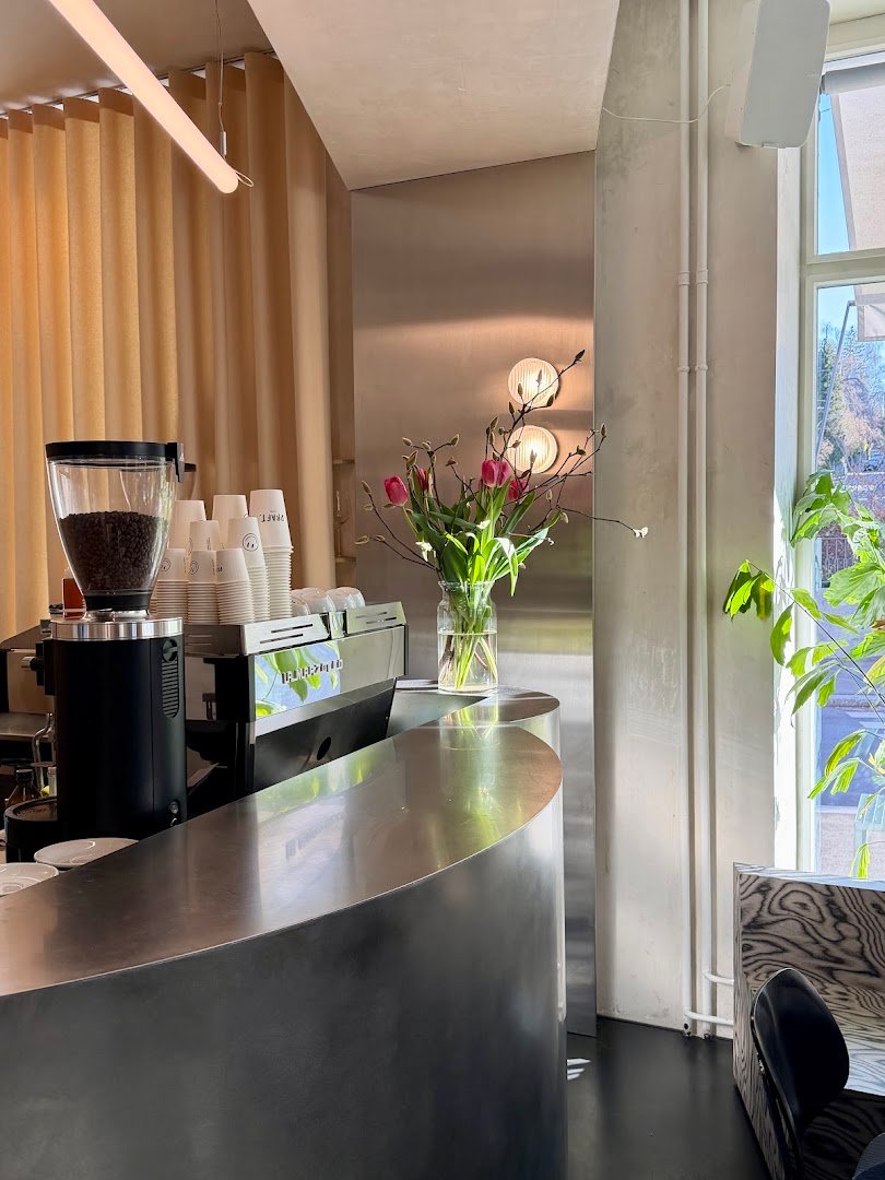 Interior of DRAFT. Coffee Zurich, specialty coffee shop in Zurich