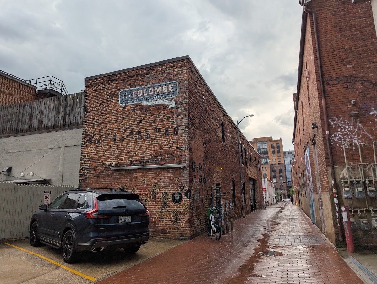 La Colombe Coffee Workshop specialty coffee shop in Washington, D.C. - photo 3