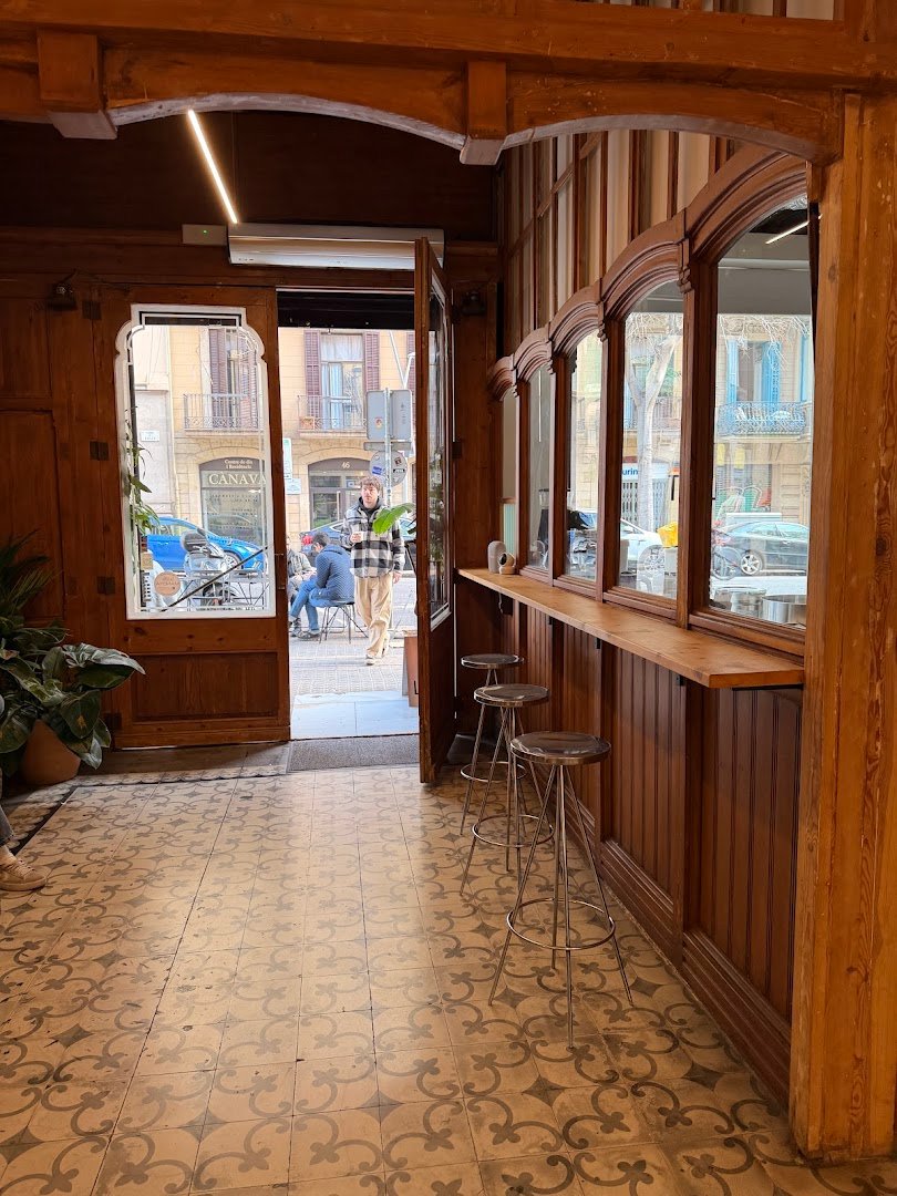 LOT ROASTERS specialty coffee shop in Barcelona - photo 13