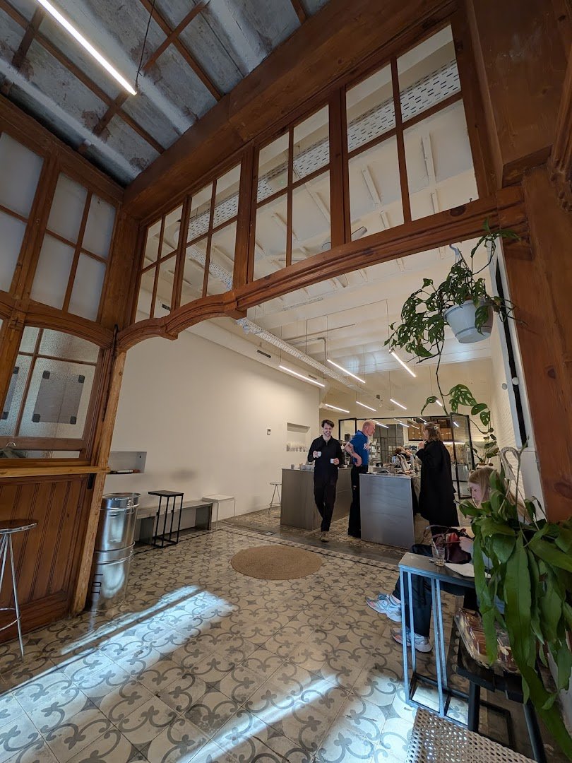 LOT ROASTERS specialty coffee shop in Barcelona - photo 17
