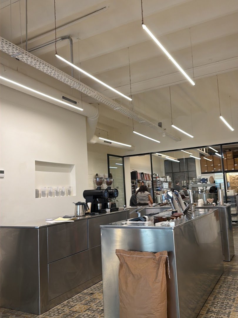 LOT ROASTERS specialty coffee shop in Barcelona - photo 9
