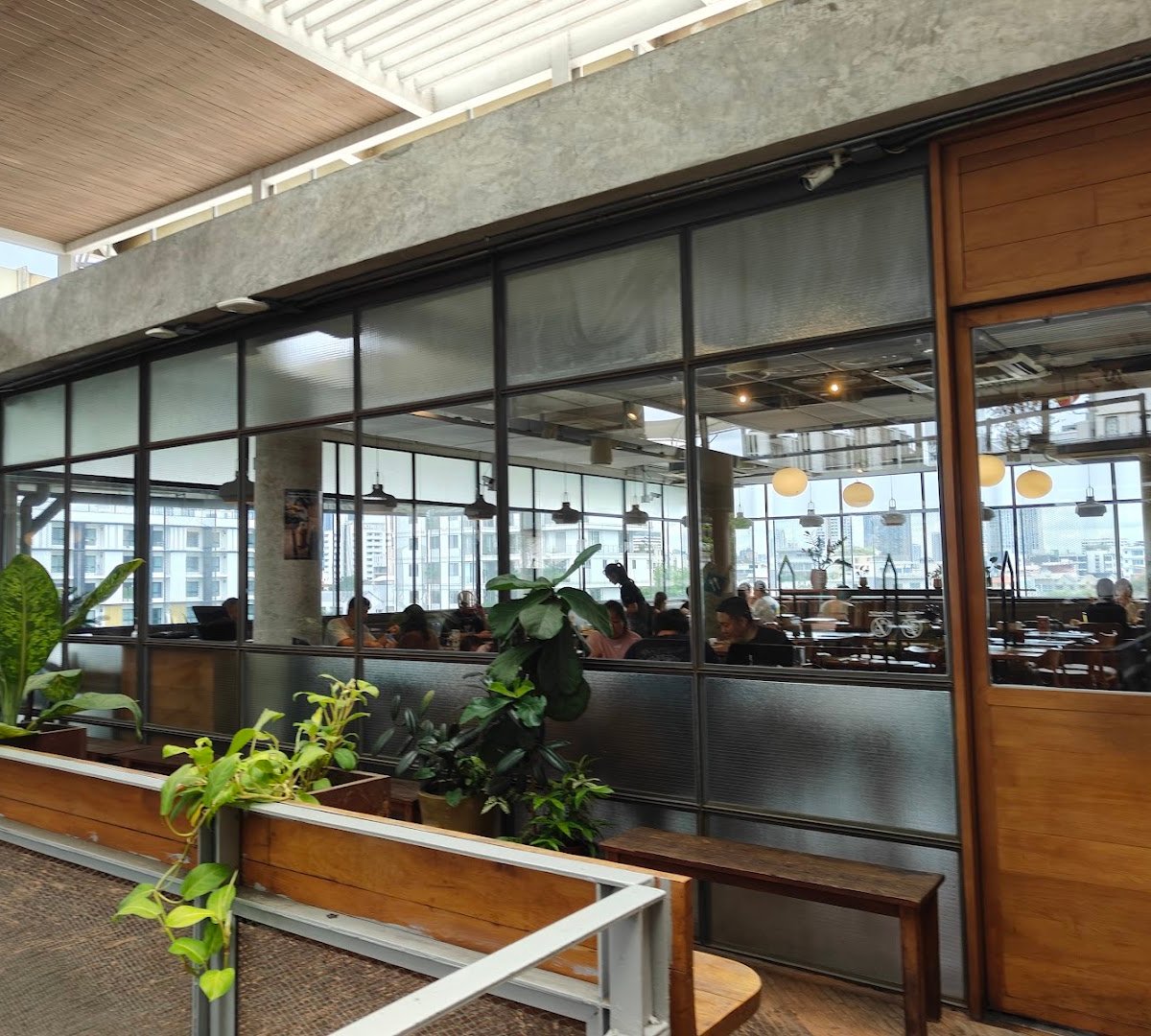 ROAST coffee & eatery specialty coffee shop in Bangkok - photo 7