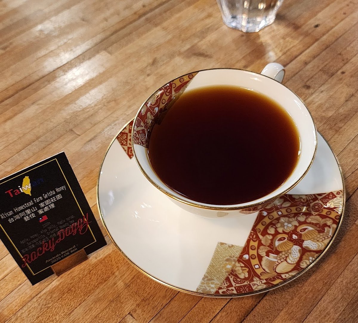 RockyDoggy Coffee Store/咬滾狗狗咖啡館 specialty coffee shop in Taipei - photo 6