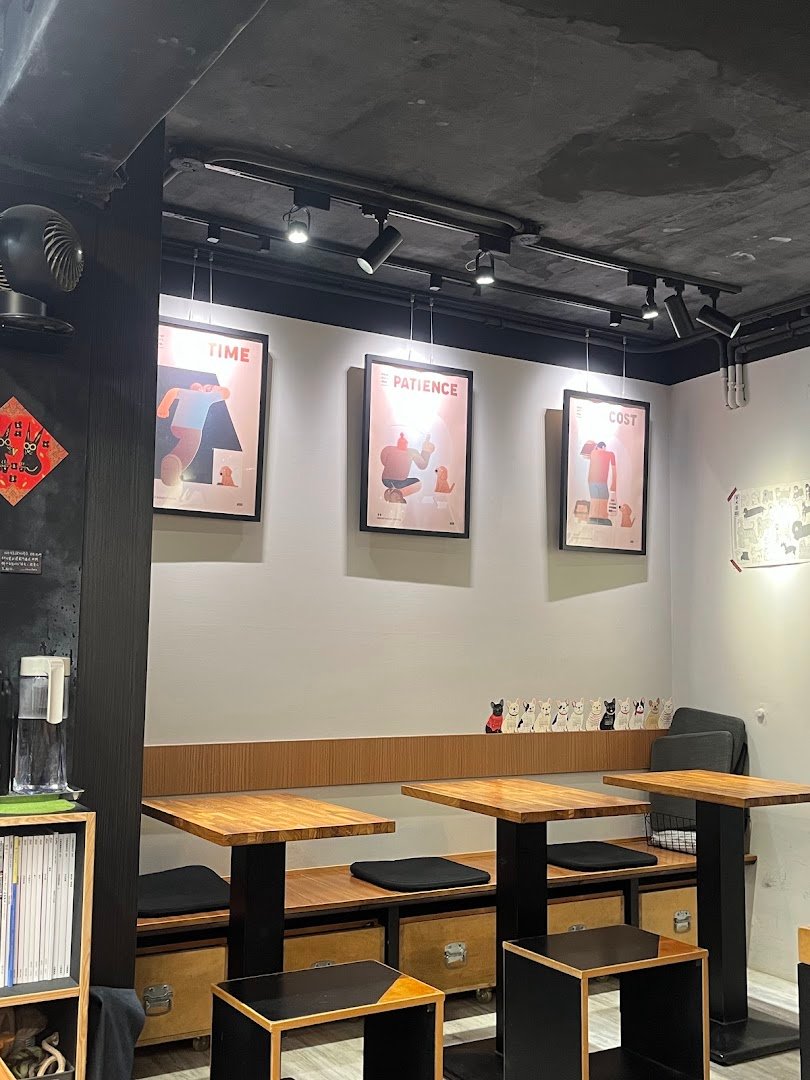 RockyDoggy Coffee Store/咬滾狗狗咖啡館 specialty coffee shop in Taipei - photo 8