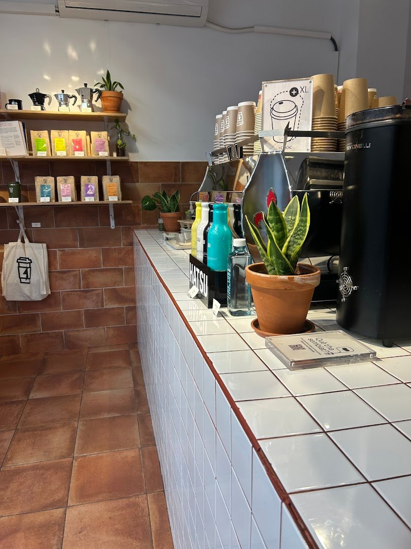 Syra Coffee - Poblenou specialty coffee shop in Barcelona - photo 2