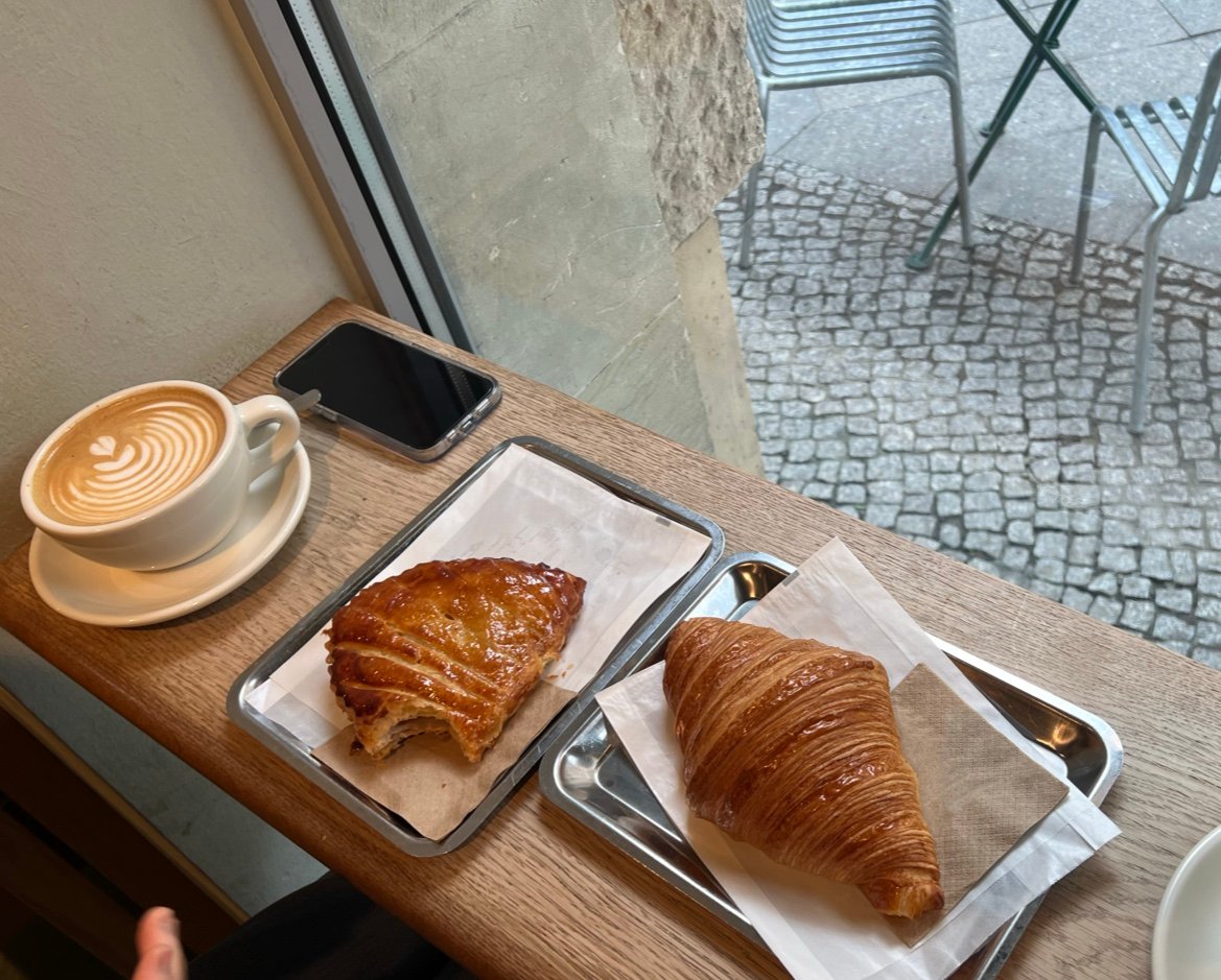 Bonanza Coffee specialty coffee shop in Berlin - photo 2
